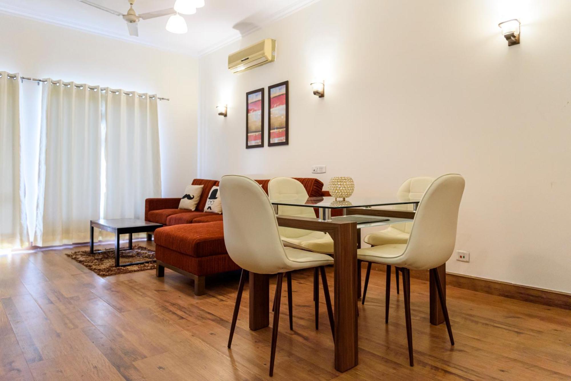 Beautiful Apartments At Tarudhan Valley Golf Resort, Manesar Гургаон Номер фото
