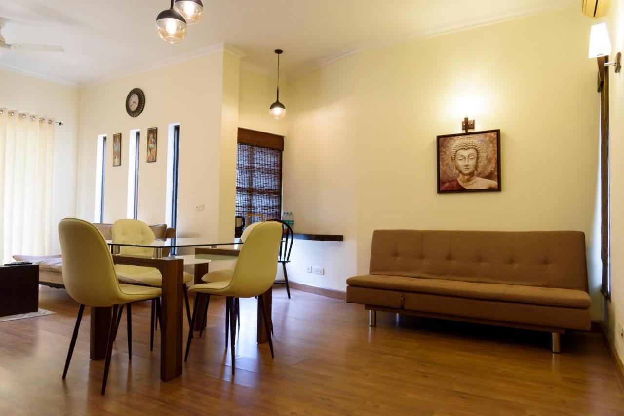 Beautiful Apartments At Tarudhan Valley Golf Resort, Manesar Гургаон Экстерьер фото