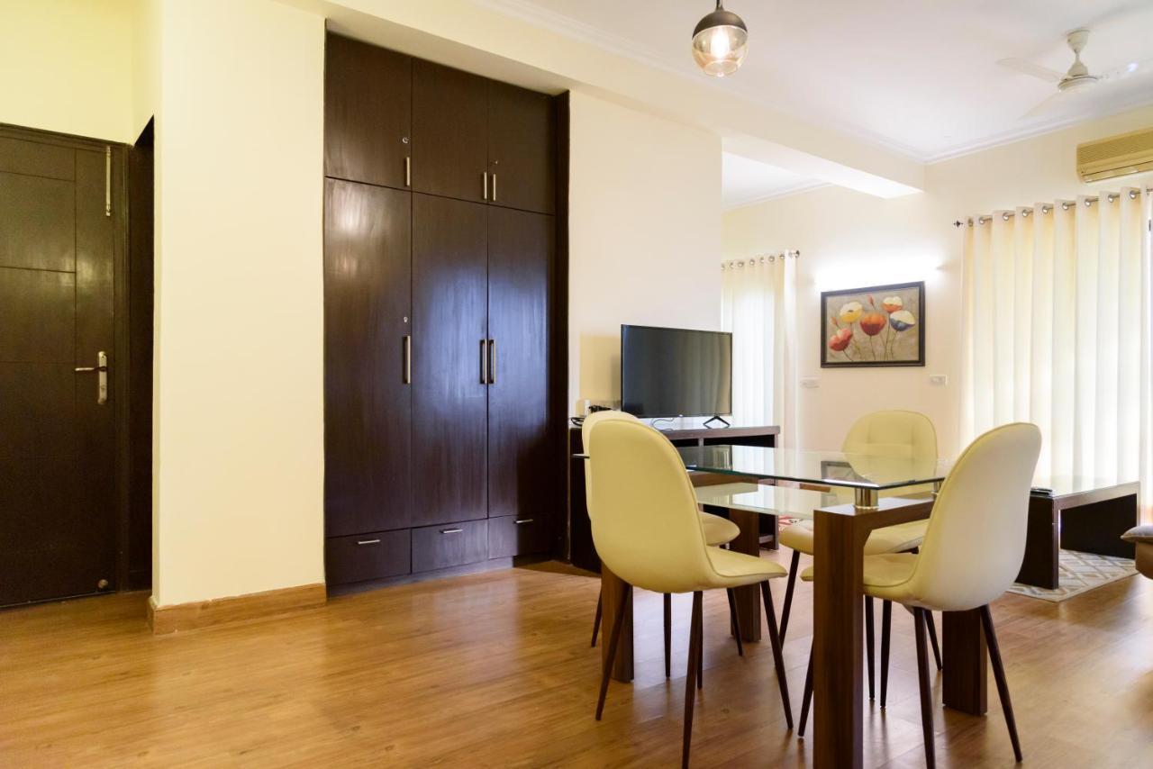 Beautiful Apartments At Tarudhan Valley Golf Resort, Manesar Гургаон Экстерьер фото