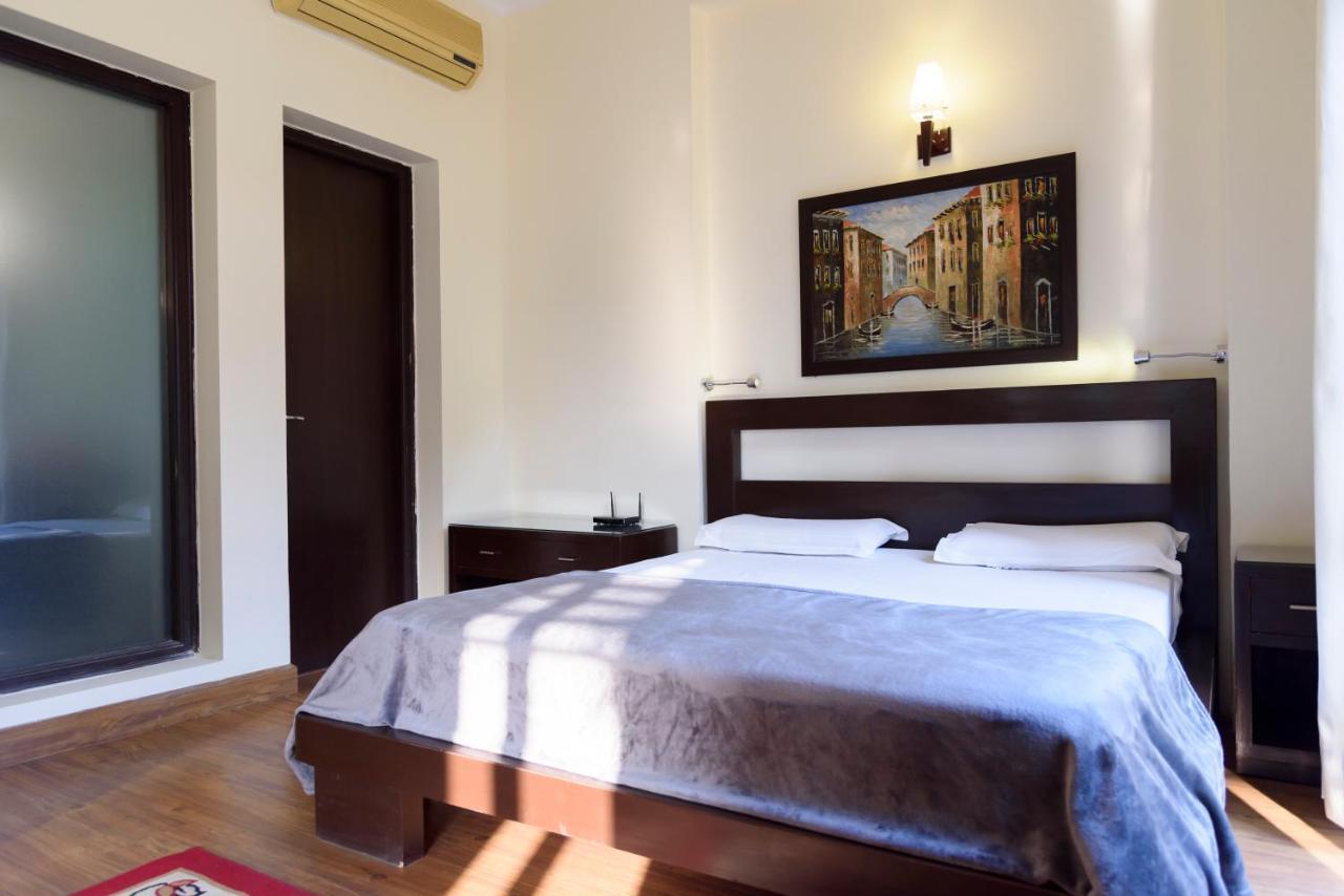 Beautiful Apartments At Tarudhan Valley Golf Resort, Manesar Гургаон Экстерьер фото